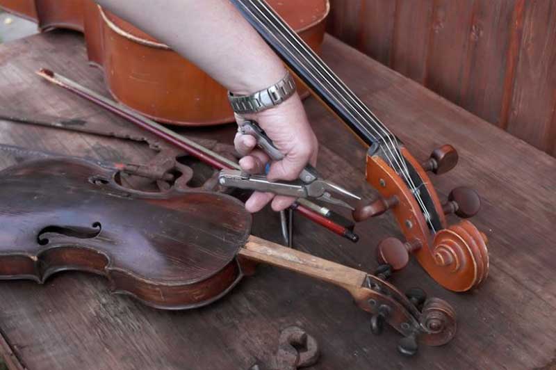 Repairs Orchestra